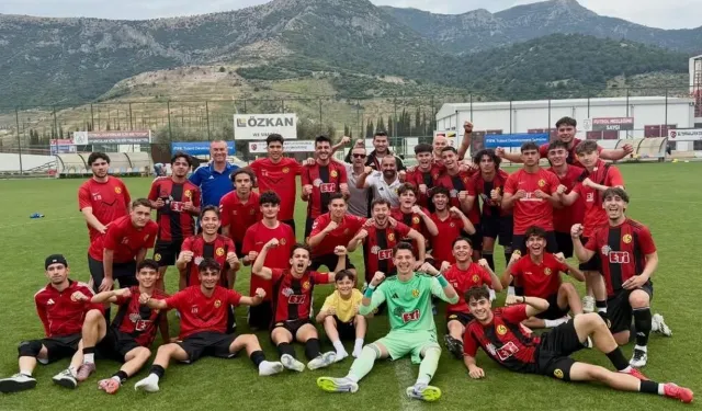 Eskişehirspor U19 Takımı Türkiye Üçüncüsü Oldu