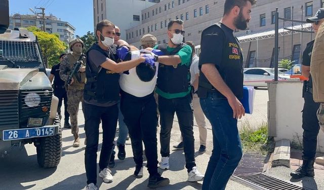 Eskişehir'deki Bıçaklı Saldırının Faili Cezaevinde Öldü