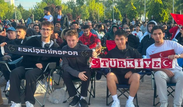 Eskişehirliler Milli Heyecanda Dede Korkut Parkı’nda Buluştu