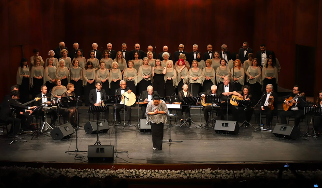 ESMEK Korosu Konserle Sezonu Tamamladı