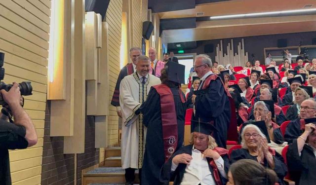 “Öğrenmenin yaşı yok” dediler, yıllar sonra diploma aldılar