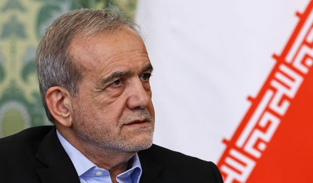 Pezeşkiyan: "Balistik füzelerle ilgili hiçbir müzakere yapılmadı ve yapılmayacak da"