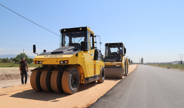 Zincirlikuyu’da Yol Yenileme Çalışmaları Hızlandı