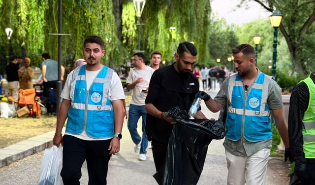 AK Gençlerden Kanlıkavak’ta Çevre Temizliği Etkinliği