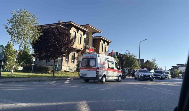Eskişehir’de Bıçaklı Kavgayı İzinli Polis Önledi