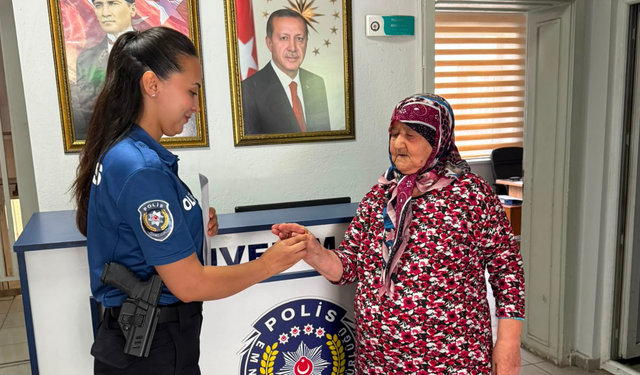Eskişehir'de Duyarlı Vatandaş Altın Bileziği Polise Teslim Etti