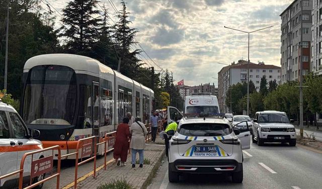 Eskişehir’de Feci Kaza: Anne ve 4 Yaşındaki Kızı Yaralandı