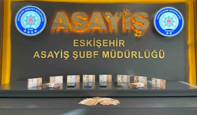 Eskişehir'de Sahte Polislere Operasyon: 2 Tutuklama