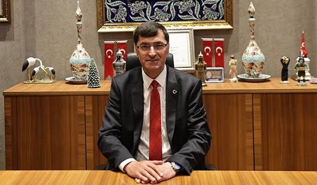 Kütahya Belediye Başkanı Yeni Parti'ye katıldı