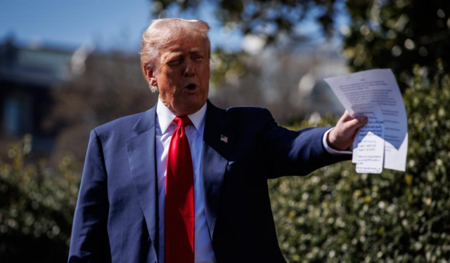 Trump: İran'a Çok Sert Bir Darbe İndireceğiz
