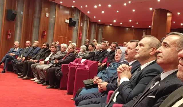 Eskişehirli Sanatçı İsmail Gül Eserleri Yıl Sonu Konserinde Yankılandı