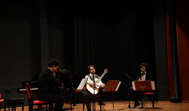 Anadolu Üniversitesi Devlet Konservatuvarı’nda Zengin Repertuvarlı Gitar Konseri