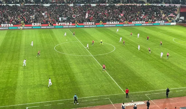 Es-Es, Karşıyaka’yı Ağırlıyor: Kritik 90 Dakika Başladı