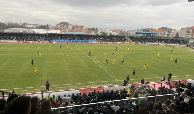 Eskişehirspor İlk Yarıya Kötü Başladı