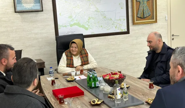 AK Parti Eskişehir Milletvekili Gürcan, STK ve Vatandaşlarla Bir Araya Geldi