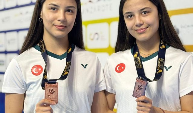 Türkiye’yi Temsil Eden Eskişehirli Sporcu İkizler Avrupa'dan Madalyayla Döndü