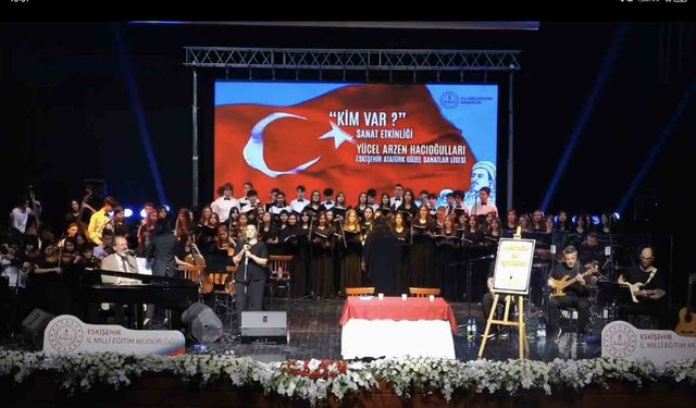 Eskişehir’de Genç Sanatçılardan Ayakta Alkışlanan Performans