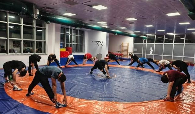 Bozüyük’te Güreşte Güç ve Teknik Bir Arada