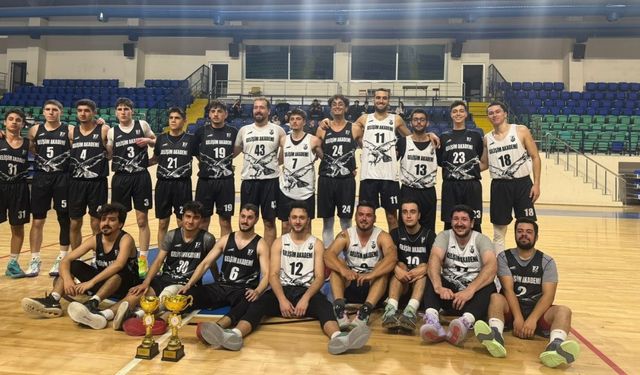 Kütahya Basketbolunda Kupanın Sahibi Moymul Spor Oldu