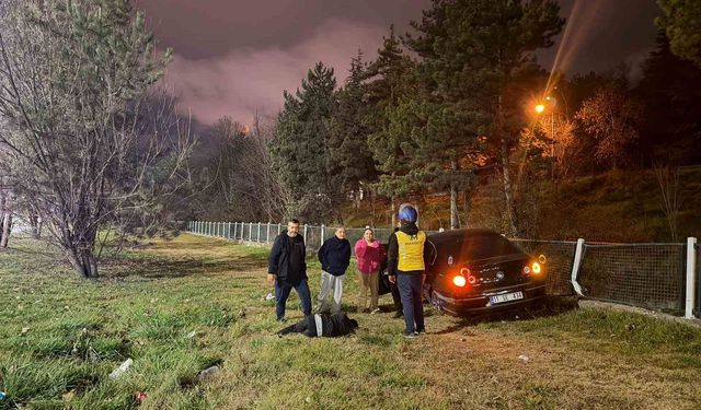 Eskişehir’de Yoldan Çıkan Otomobil Kanal Korkuluklarına Çarparak Durabildi