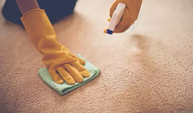 Halı Üzerine Dökülen Yağı Temizlemenin 3 Yolu