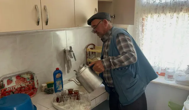 Köylülerden Yangınla Mücadele Eden Ekiplere Destek