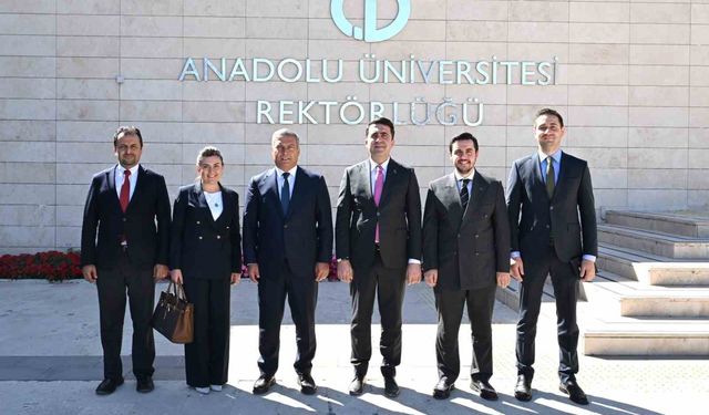 YTB Başkanı Turus’tan Anadolu Üniversitesi’ne Ziyaret