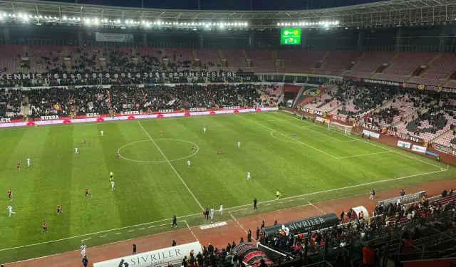 Eskişehirspor İkinci Yarıya Hızlı Başladı: 51’de Gelen Gol Tribünleri Coşturdu