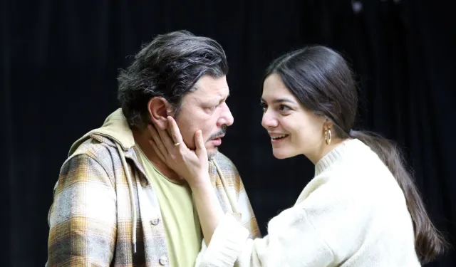 Alzheimer Temalı “Unutmak” Oyunu Mart’ta Sahneye Çıkıyor