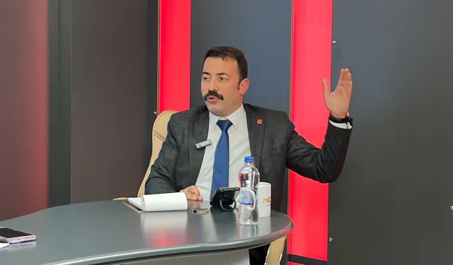 CHP İl Başkanı Yalaz: "Halkın Oyuyla Seçilip Parti Değiştirmek Kabul Edilemez"
