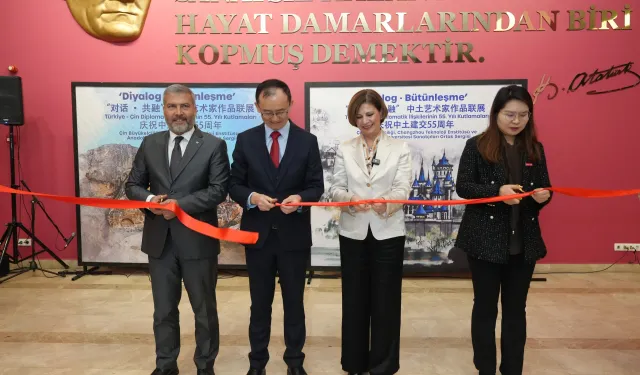 Eskişehir’de “Diyalog ve Bütünleşme” Sergisi Açıldı