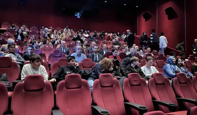 Eskişehir Valisi Yılmaz “Hind Rajab’ın Sesi” Belgeseli Özel Gösterimine Katıldı