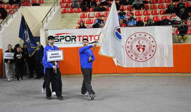 Anadolu Üniversitesi Öğrencilerinden Kick Boksta Madalya Gururu