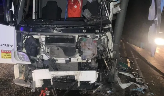 Çukurhisar'da Malzeme Yüklü Tır Kaza Yaptı.