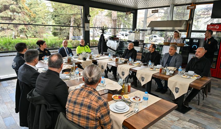 Eskişehir Emniyet Müdürü Emekli Personelle Buluştu