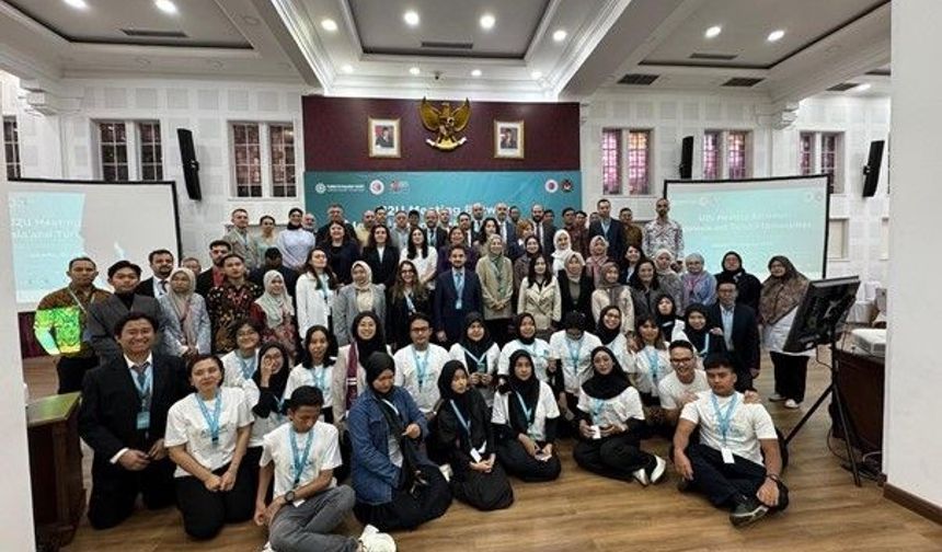 Anadolu Üniversitesi, Endonezya'da Türk Üniversiteleri Eğitim Fuarı'nda temsil edildi