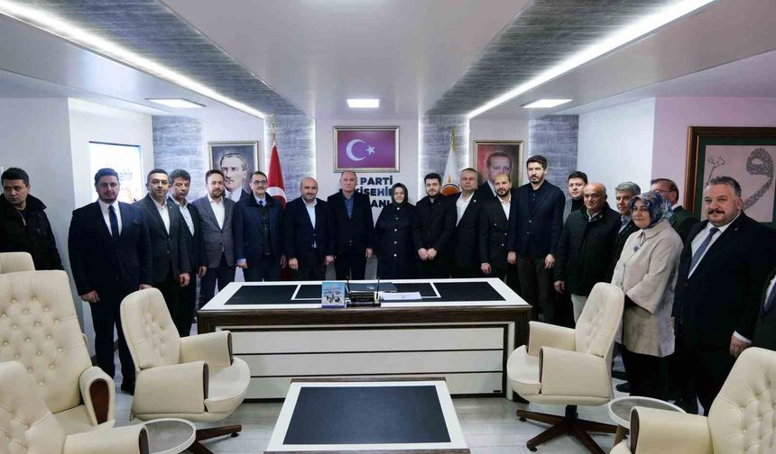 Ak Parti Genel Başkan Vekili Eskişehir Teşkilatını Ziyaret Etti