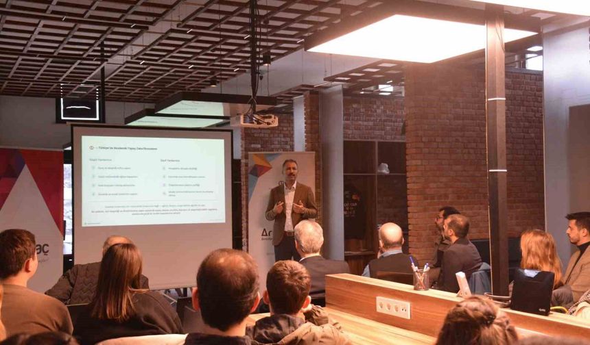 Anadolu Üniversitesi Perspektifiyle Yapay Zekâ Konferansı