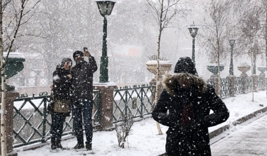 Eskişehir'de Sıcaklıklar Düşüyor, Kar Geliyor