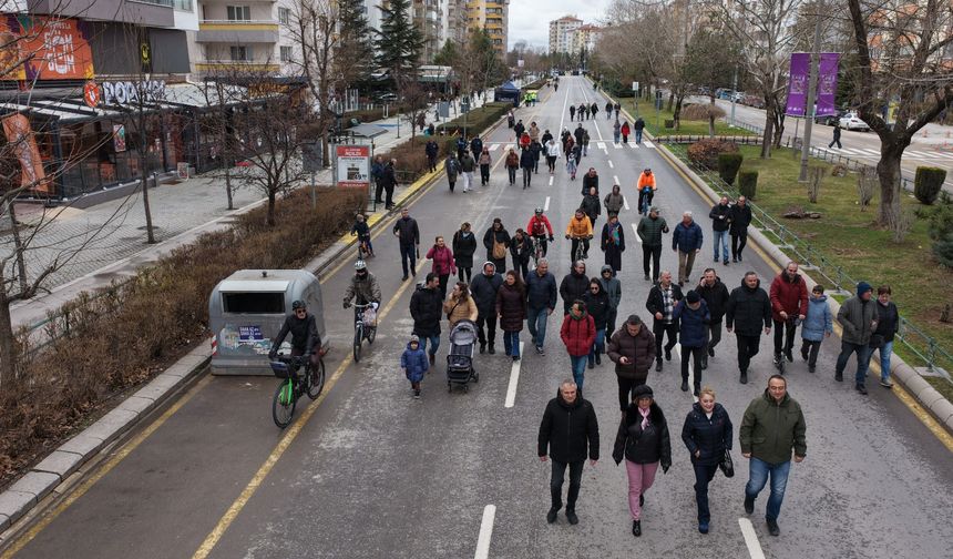 Eskişehir’de "Arabasız Pazar" İkinci Kez Düzenlendi