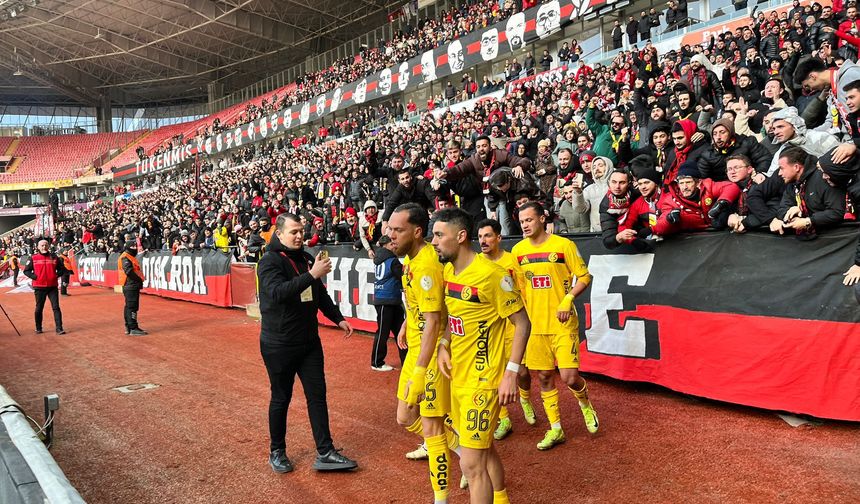 FETHİ HEPER’DE ŞİMŞEK ÇAKTI, AFYON SALLANDI: 3-0!