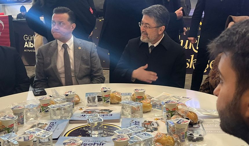 Tarım ve Orman Bakanı İbrahim Yumaklı Eskişehir’de İftar Sofrasında Vatandaşlarla Bir Araya Geldi