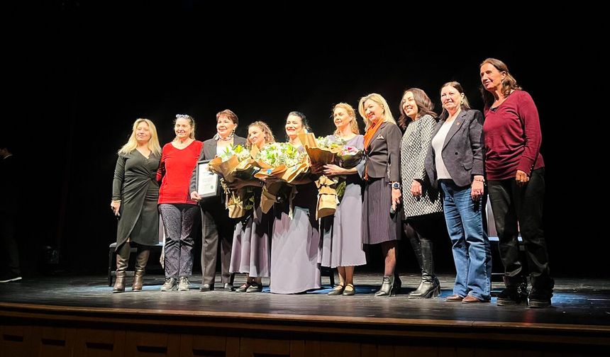 8 Mart’ta Tepebaşı’nda Kadınlar Sanatla Buluştu