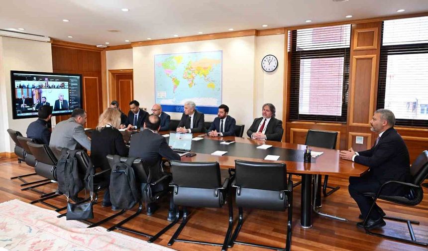 AÖF’de Kalite Elçileri Projesi Öğrencilerle Buluştu