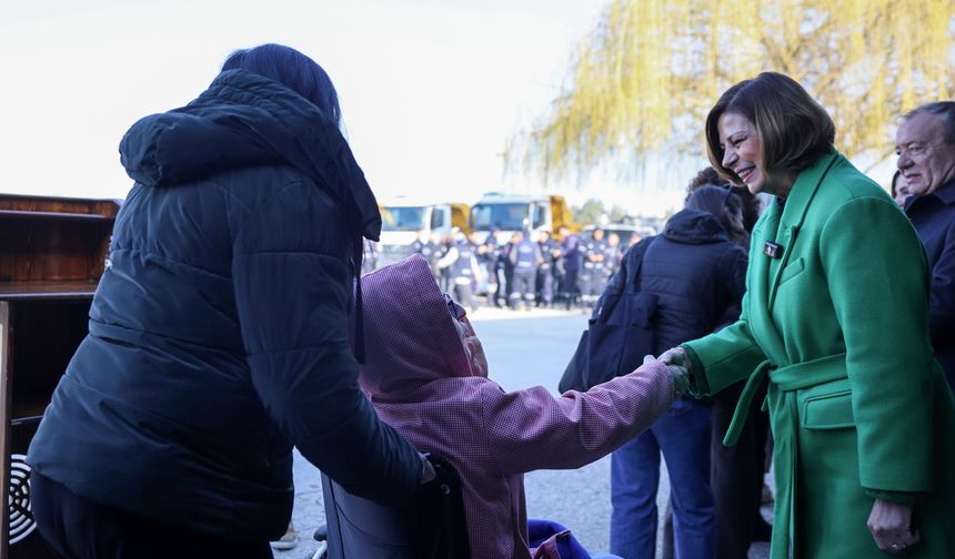 Ayşe Ünlüce, Belediye Çalışanlarıyla Bir Araya Geldi