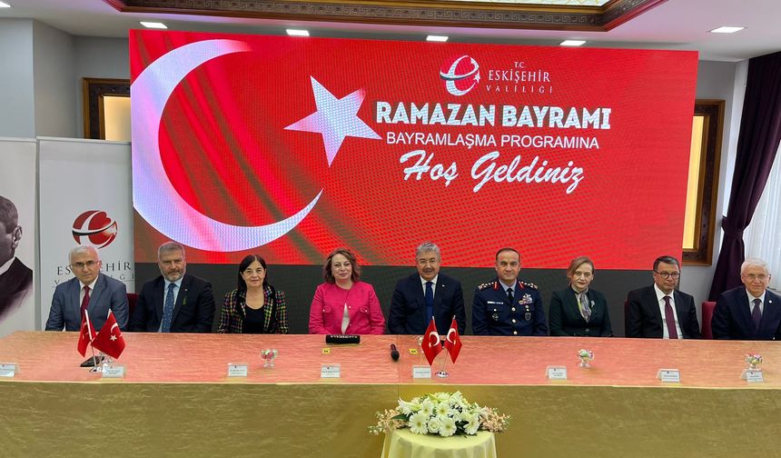 Eskişehir Protokolü Bayramlaşma Töreninde Buluştu