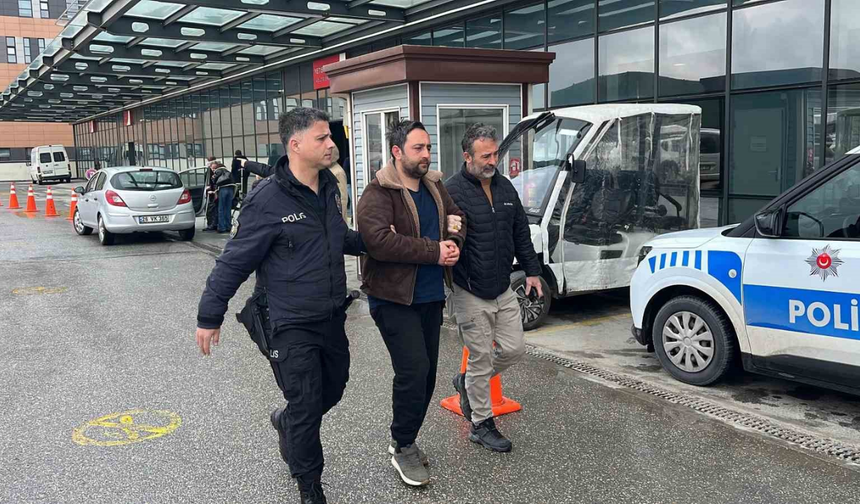 Eskişehir’de Otobüs Durağında Yasaklı Madde Operasyonu