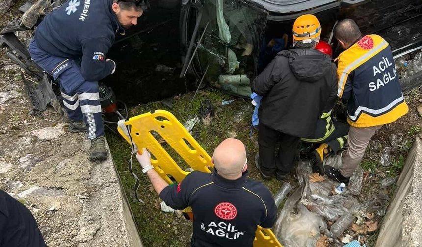 Araç Takla Attı Can Pazarı Yaşandı