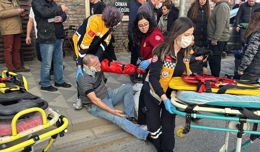 Eskişehir’de Araç Yayaların Arasına Daldı: 5 Yaralı