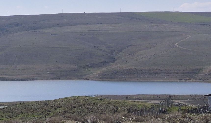 Eskişehir Keskin Barajı’nın Su Seviyesindeki Azalış Çiftçileri Endişelendiriyor